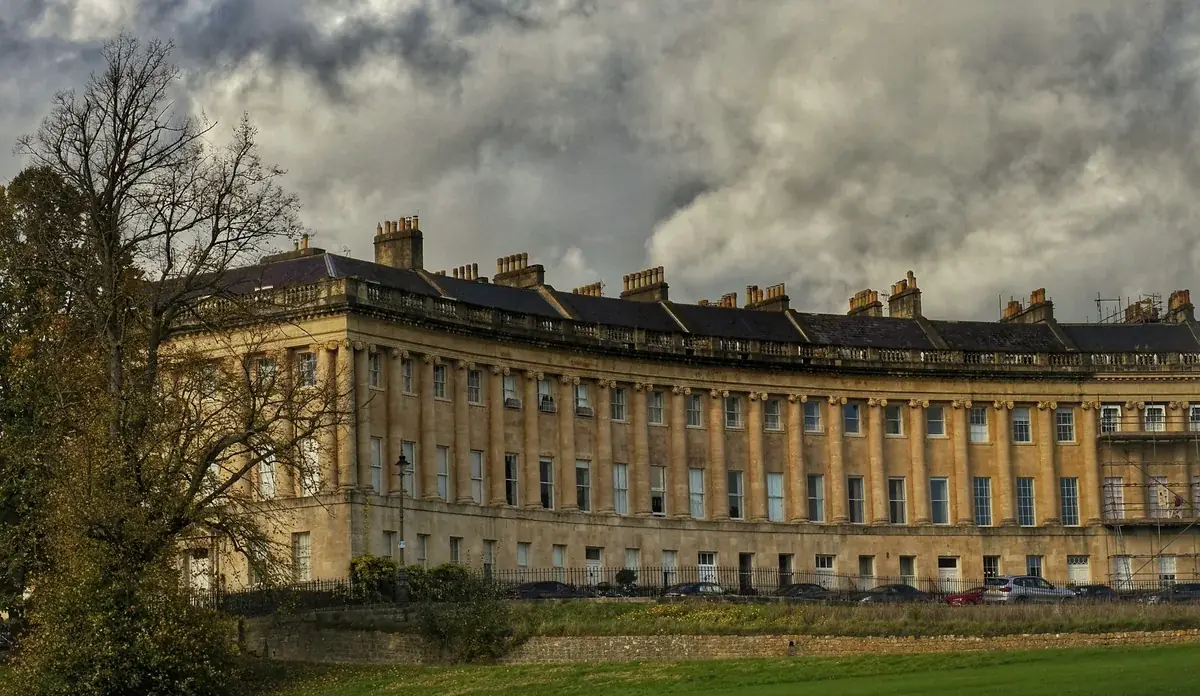Il Royal Crescent di Bath, la grande facciata georgiana a mezzaluna